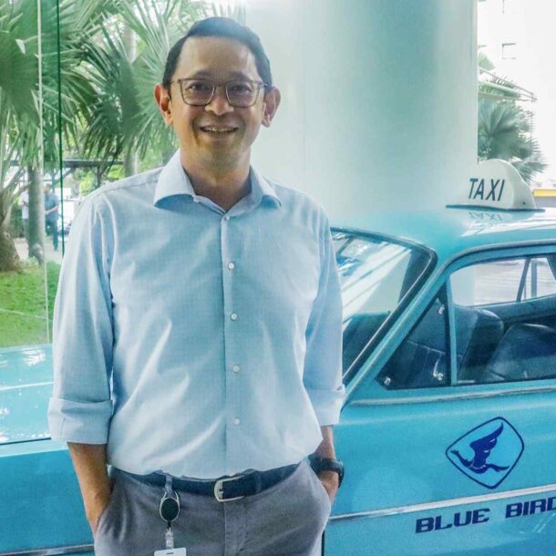 indonesian-taxi-operator-bluebird-bets-on-good-service-and-diversification