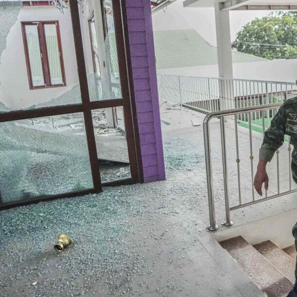 thai-cambodia-clashes:-thai-death-toll-rises-to-‘more-than-20’