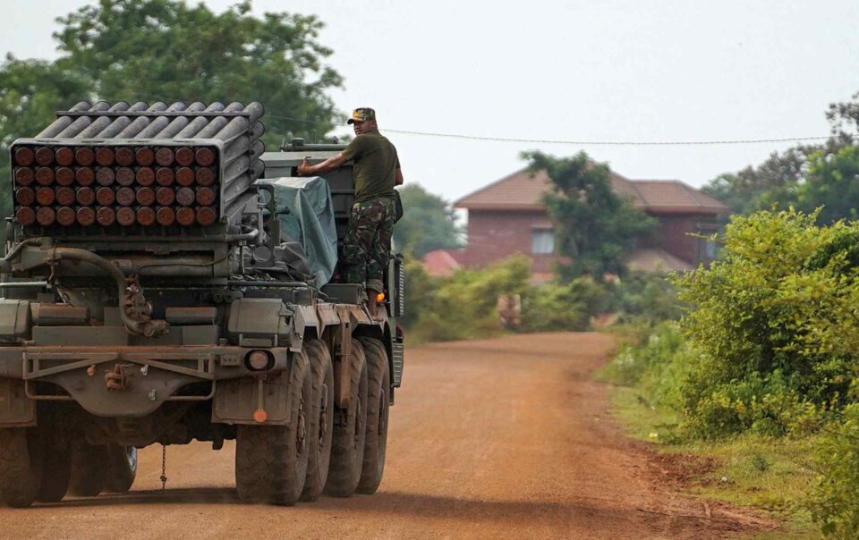 thai-cambodia-clashes-live:-trump-seeks-ceasefire,-calls-both-sides