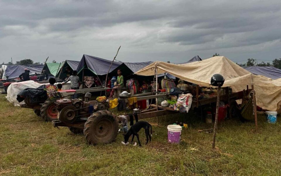 ‘we-don’t-want-war’:-cambodian-evacuees-recount-their-escape-from-the-shelling