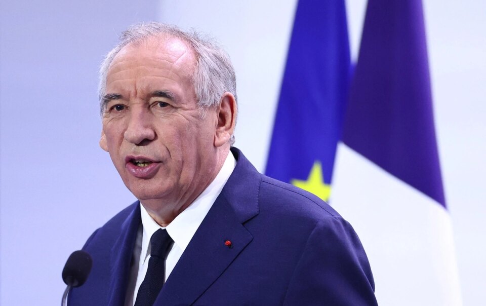 phap-chi-trich-gay-gat-thoa-thuan-thuong-mai-my-–-eu,-goi-day-la-‘dau-hang’