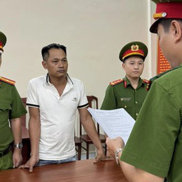 chu-cua-hang-tan-tien-phu-phep-xe-may-cu-lua-387-khach-hang-so-tien-gan-15-ti-dong