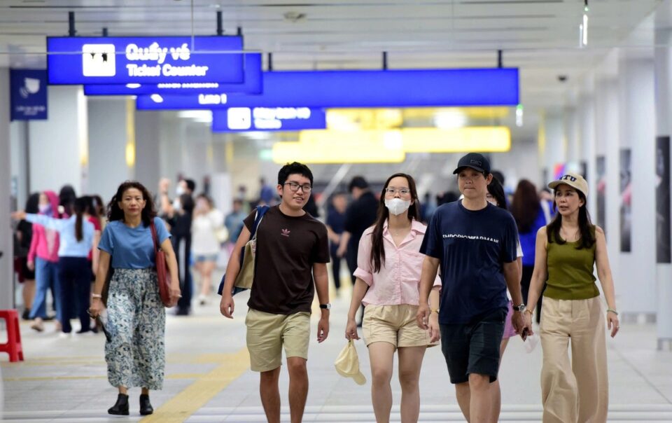 de-xuat-thi-diem-ban-hang-trong-nha-ga-metro-so-1