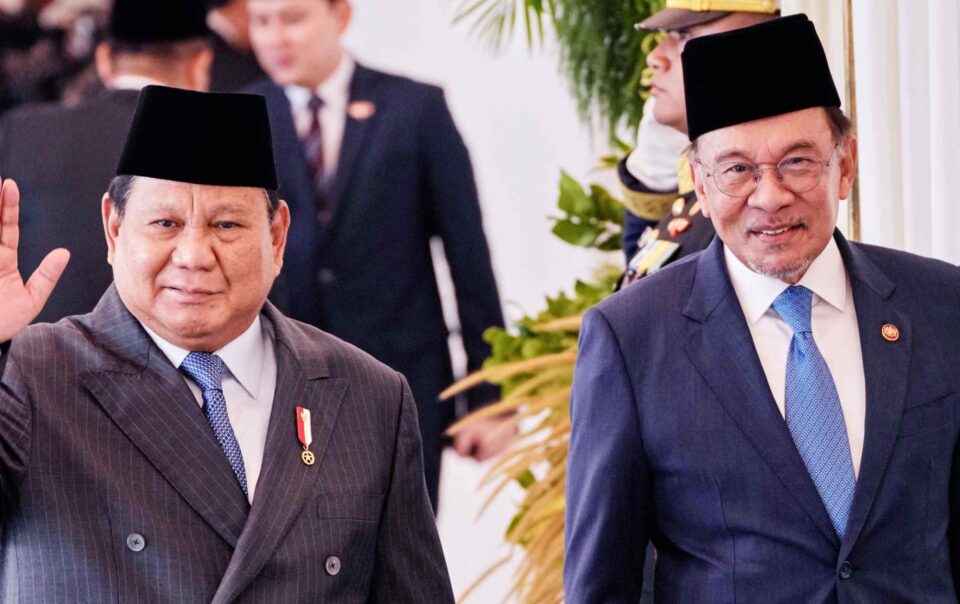 indonesia-suffers-6.95%-foreign-investment-drop,-biggest-since-2020