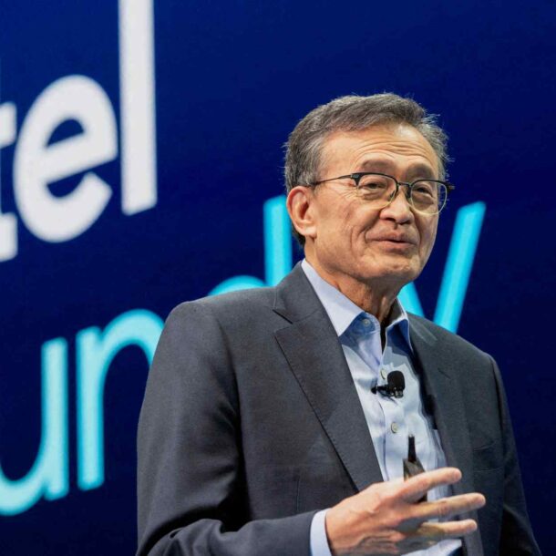 trump-calls-for-intel-ceo-to-step-down,-implying-china-ties