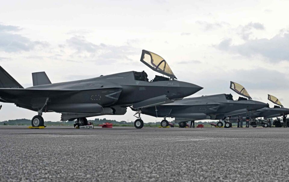japan-deploys-1st-f-35b-stealth-fighters-to-bolster-island-defenses