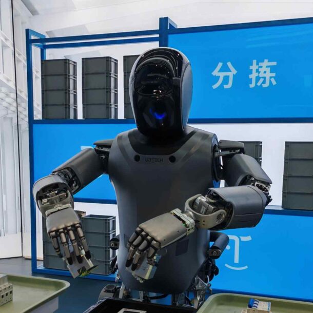 china’s-humanoid-robot-exhibitions-stir-investment-frenzy