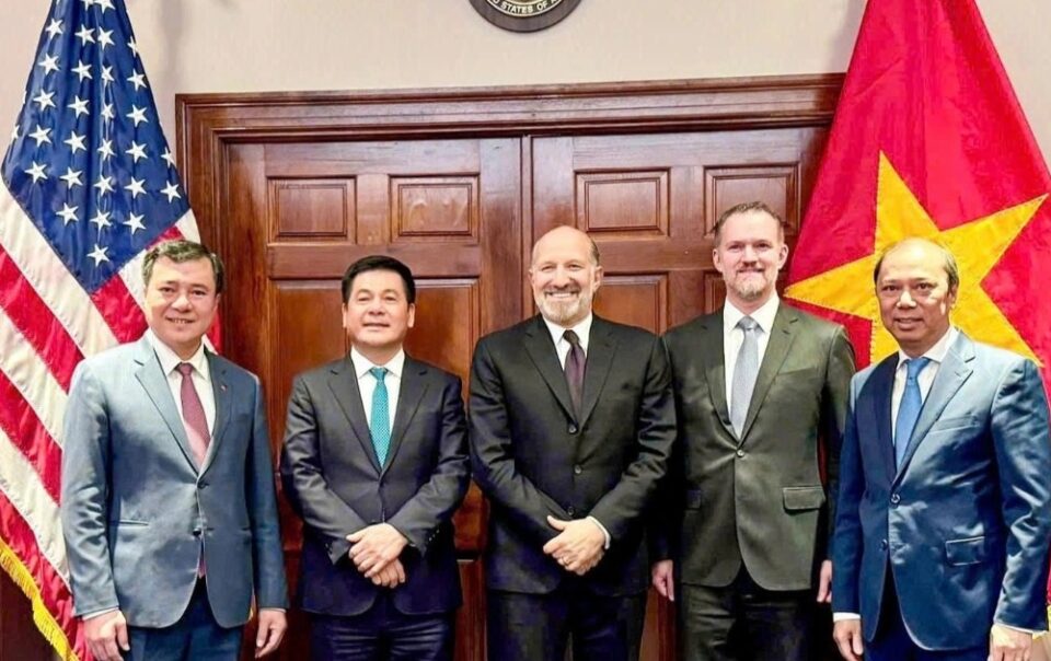 bo-truong-cong-thuong-yeu-cau-tiep-tuc-dam-phan-thuong-mai-doi-ung-voi-my