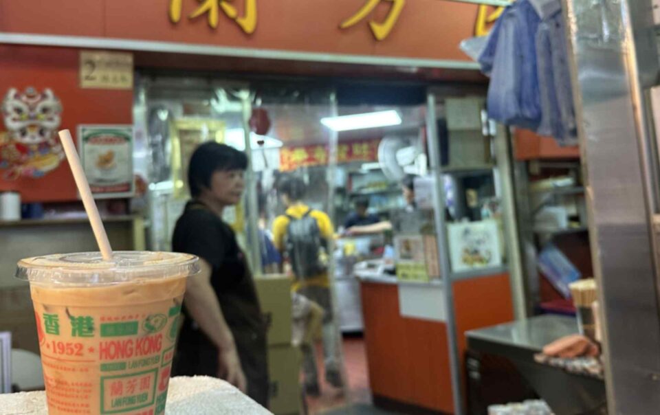 retro-hong-kong-draws-tourists-as-city’s-unique-past-fades-away