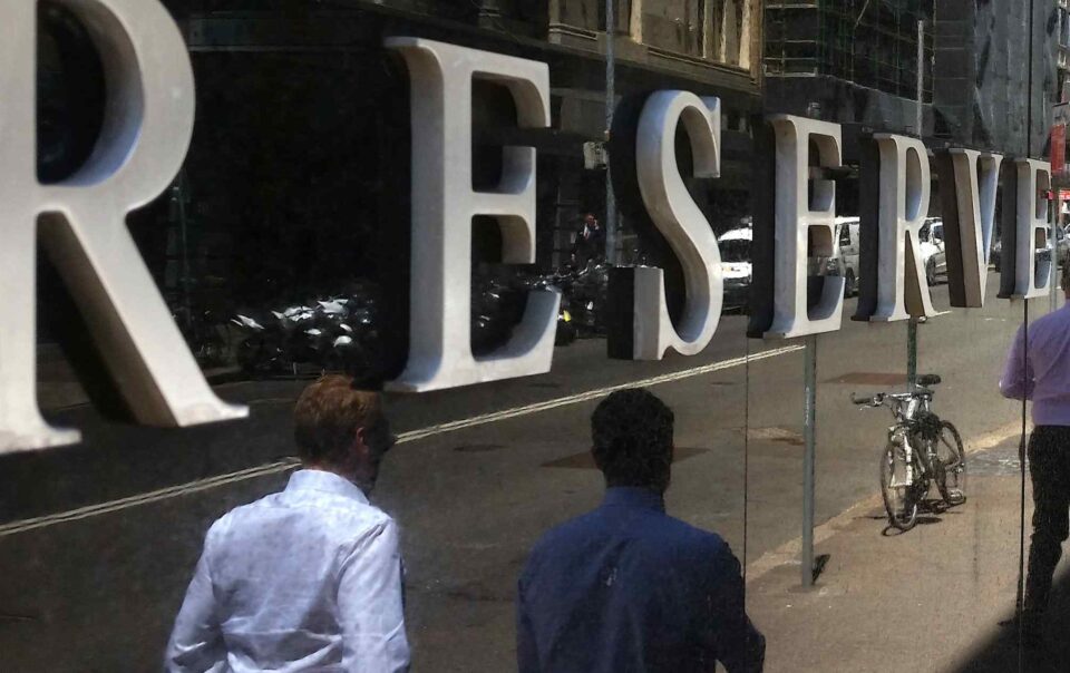 australia’s-central-bank-cuts-interest-rate-on-low-inflation