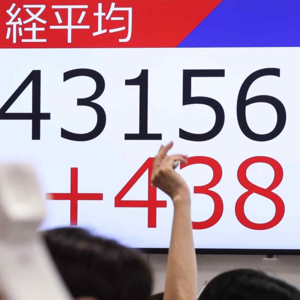 tokyo-stocks-hit-new-record-high-for-second-day