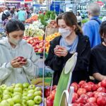 Tăng cho vay phải giữ giá cả