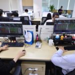 Lộ diện những cổ phiếu tăng giá 'sốc' đến hàng trăm %