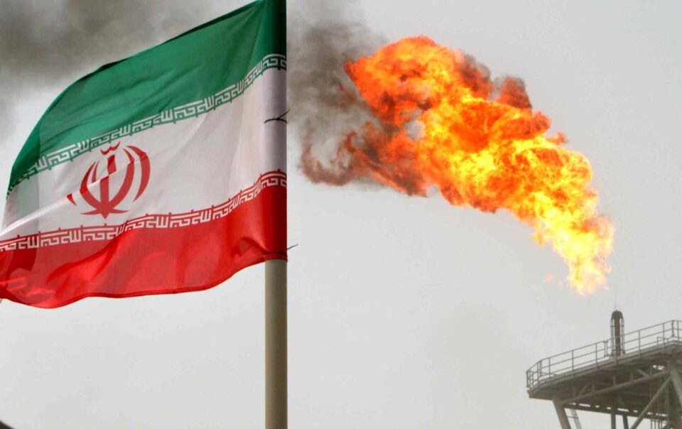 nearly-70%-of-iran-oil-tankers-faked-travel-routes:-nikkei-analysis