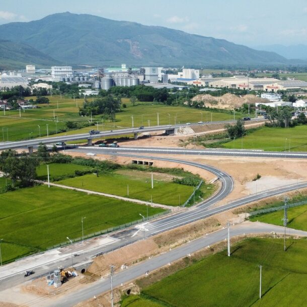 duong-bang-san-bay-phu-cat,-khu-cong-nghiep-phu-my…-dong-loat-khoi-cong-dip-19-8