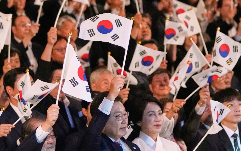 us-south-korea-drills,-lee-visits-japan,-taiwan-nuclear-power-vote