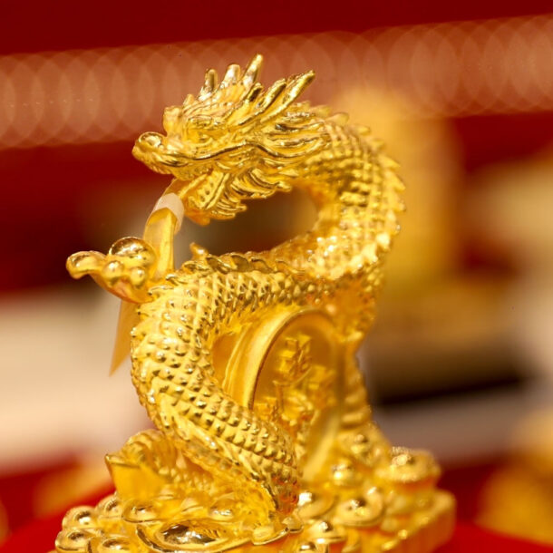 gia-vang-hom-nay-18/8/2025:-sjc-lap-dinh-cao-moi-thoi-dai,-can-moc-125-trieu