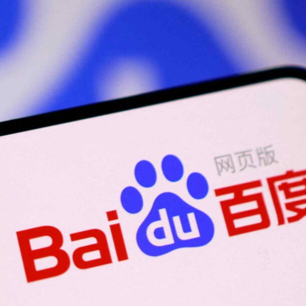 baidu-q2-ad-revenue-drops-15%-despite-ai-push,-as-rivals-gain-ground