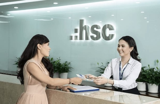 hfic-tiep-tuc-dang-ky-ban-het-quyen-mua-co-phieu-hcm,-du-thu-gan-800-ty-dong