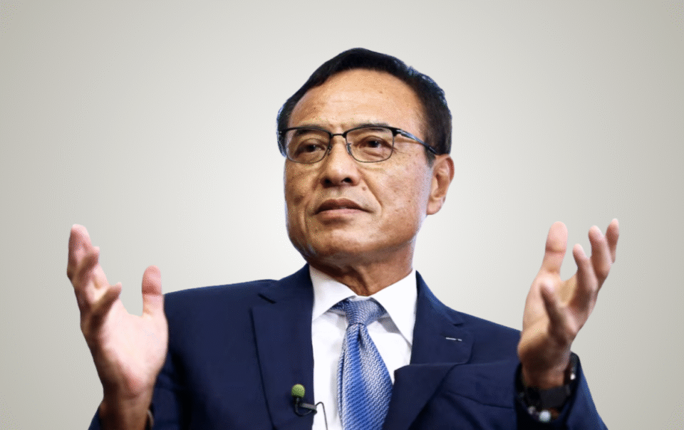 ceo-tap-doan-khong-lo-suntory-cua-nhat-tu-chuc-vi-nghi-van-lien-quan-chat-cam