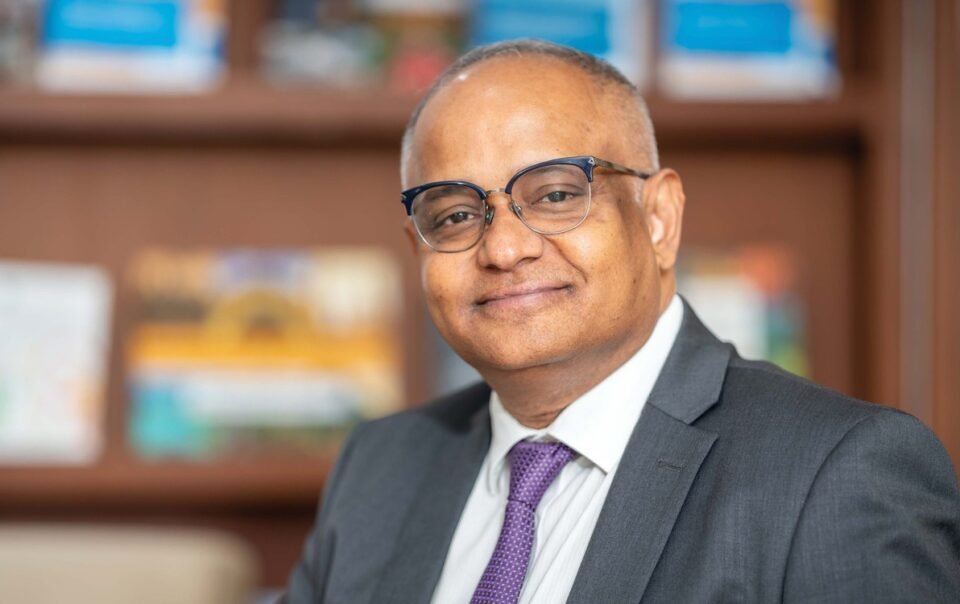 tu-nhan-vien-tro-thanh-doi-tac-phat-trien