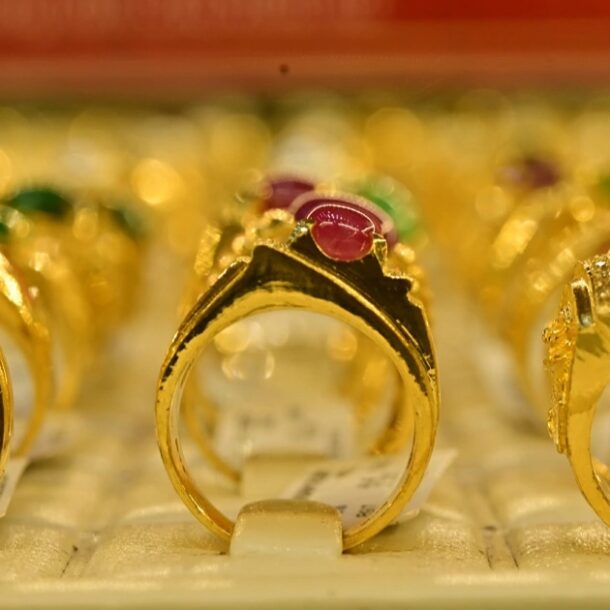 gia-vang-the-gioi-lan-dau-vuot-3.500-usd,-lap-ky-luc-moi