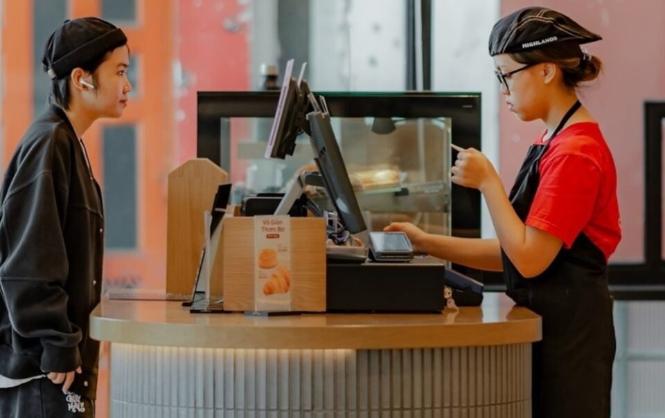 highlands-coffee-bao-lai-hon-3-ty-dong-moi-ngay