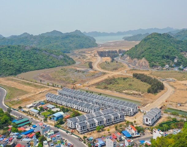 song-ngam-doi-chu-tai-cat-ba-amatina