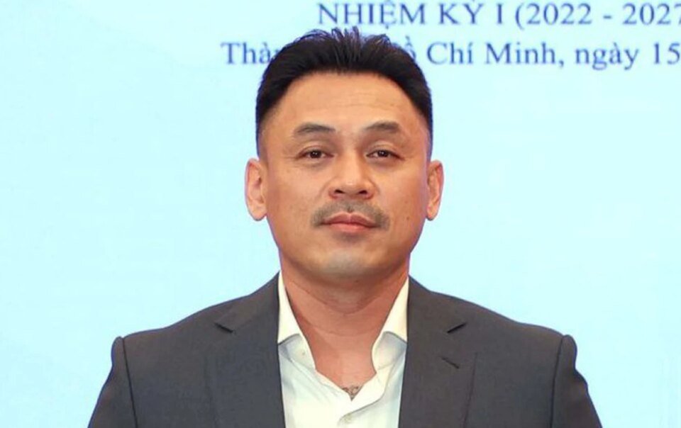 ong-luu-tu-bao-mat-lien-lac-khi-sang-my,-doanh-nghiep-lien-quan-dong-loat-bien-dong