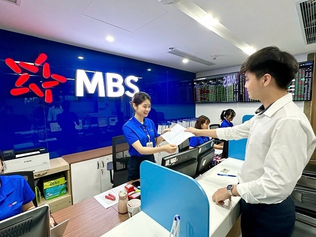 mb-muon-ban-hon-10%-von-mbs-nham-tang-tinh-dai-chung