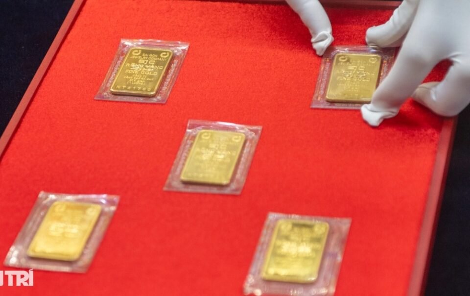 gia-vang-mieng-lap-ky-luc-moi-134,4-trieu-dong/luong