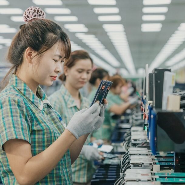 kinh-te-8-thang:-xuat-sieu-chuc-ti-usd,-so-doanh-nghiep-thanh-lap-moi-tang-vot