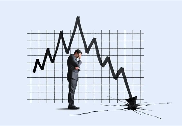 pcg-tai-xuat-upcom-tu-10/07-voi-gia-cham-day-lich-su