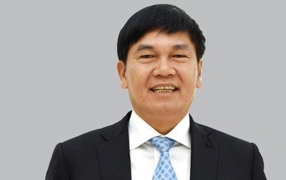 co-phieu-lien-quan-ty-phu-tran-dinh-long-bung-no-sau-ky-nghi-le