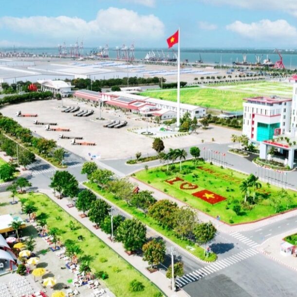 cang-lon-nhat-bac-au-dau-tu-vao-viet-nam,-rong-duong-xuat-ngoai-nong-san