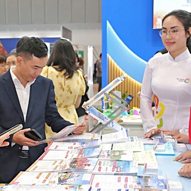 san-tour-gia-soc,-trai-nghiem-du-lich-xanh-tai-ite-hcmc-2025