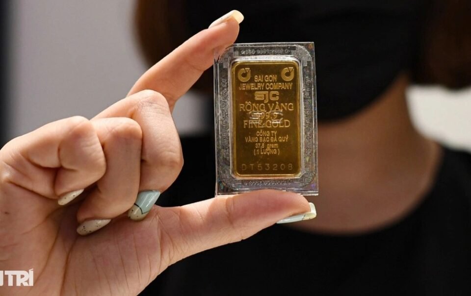 gia-vang-ngay-8/9:-vang-mieng-sjc-giam,-ve-vung-135-trieu-dong/luong