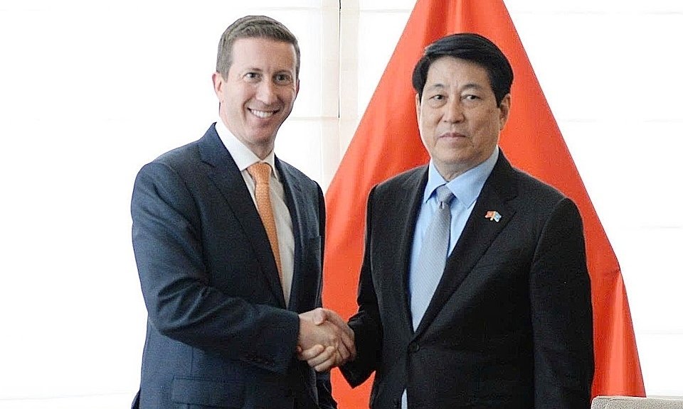 quy-dau-tu-warburg-pincus-muon-ho-tro-viet-nam-xay-trung-tam-du-lieu-cong-nghe-cao