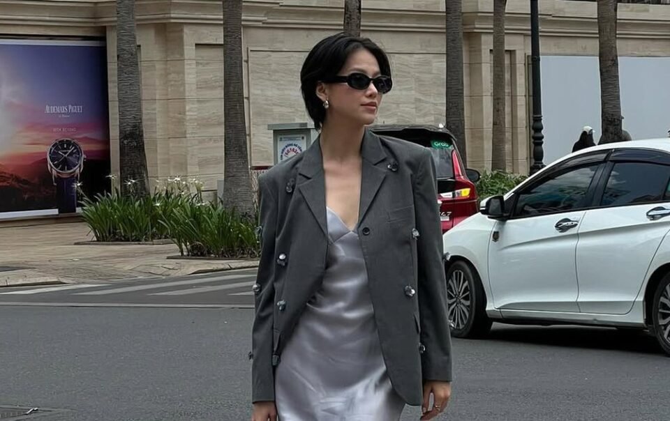 ao-blazer,-‘chia-khoa-vang’-cho-ve-ngoai-thanh-lich