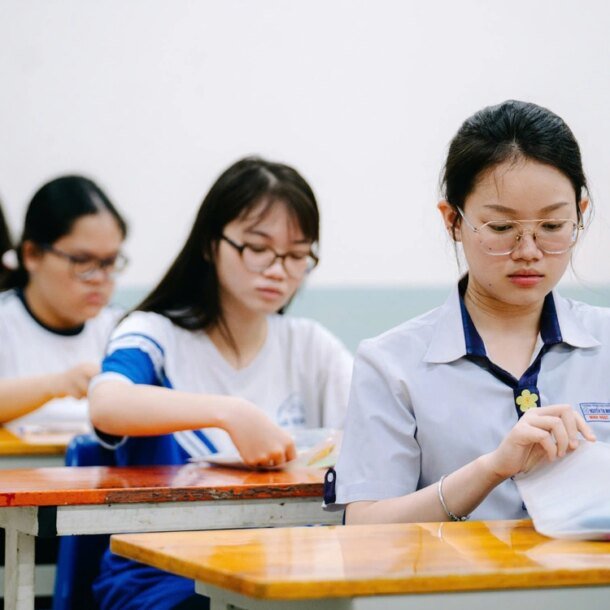 thi-tot-nghiep-thpt-nam-2026-co-mot-so-dieu-chinh,-2027-thi-tren-may-tinh