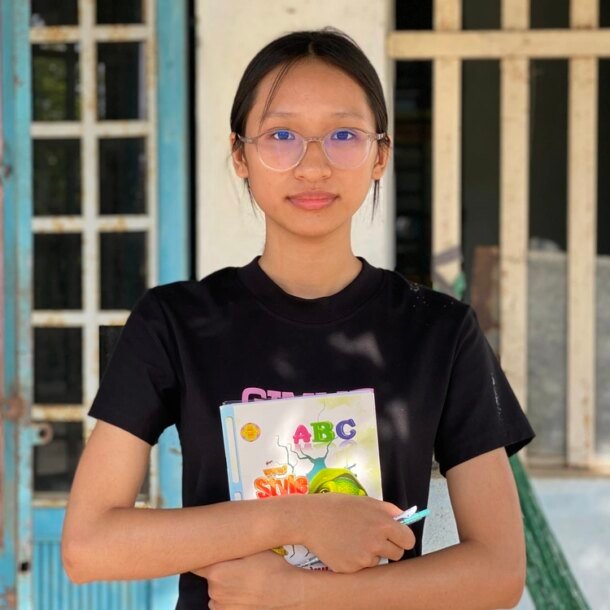 mot-minh-trong-ngoi-nha-khong-con-cha-me,-co-gai-da-nang-kien-cuong-vao-dai-hoc-duy-tan