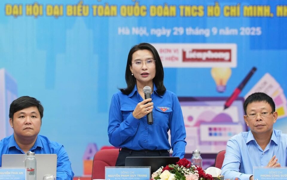 phat-dong-cuoc-thi-sang-tac-bieu-trung-dai-hoi-doan-toan-quoc-lan-thu-xiii