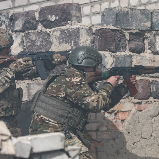 ukraine-noi-nga-giam-suc-tan-cong,-moscow-mo-rong-kiem-soat-o-kupiansk