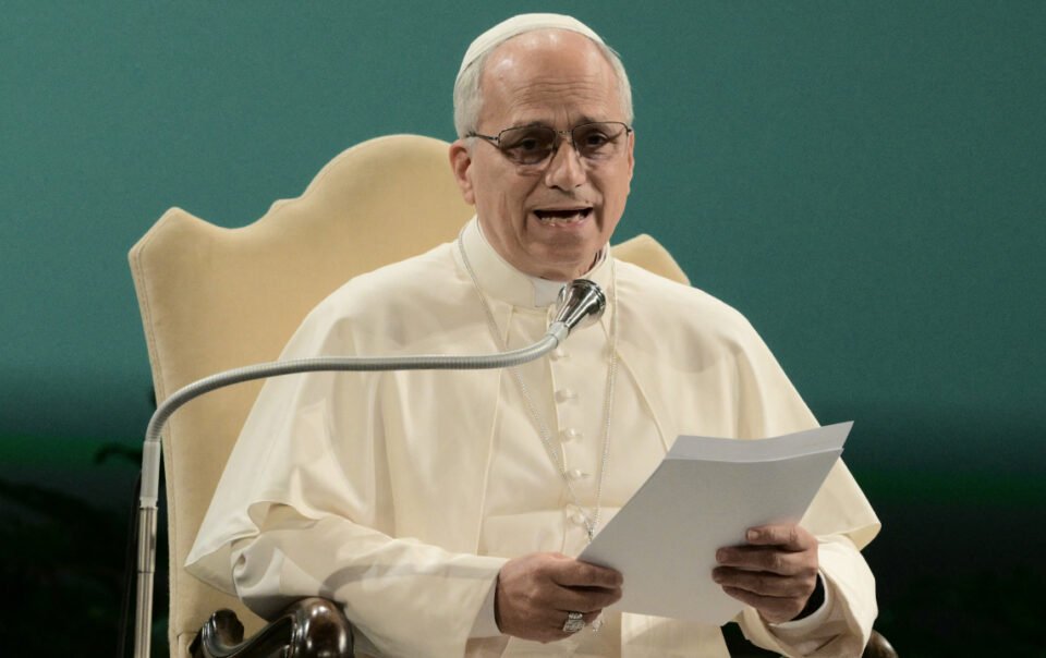 giao-hoang-chi-trich-cach-my-doi-xu-voi-nguoi-nhap-cu