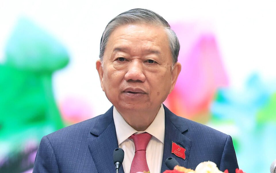 xay-dung-quan-doi-'cach-mang,-chinh-quy,-tinh-nhue,-hien-dai'-som-hon-mot-nhiem-ky