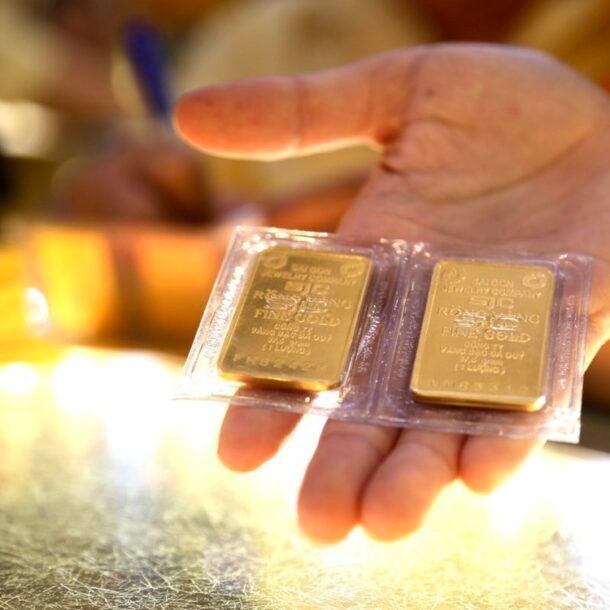 gia-vang-va-gia-bac-cung-‘nong-ran’
