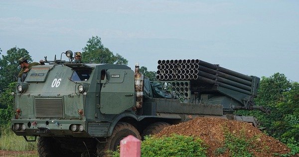 trung-quoc-b&aacute;c-bo-chuyen-gui-vu-kh&iacute;-cho-campuchia-l&uacute;c-giao-tranh-voi-th&aacute;i-lan