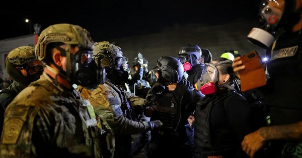 tong-thong-trump-dieu-ve-binh-quoc-gia-california-den-oregon