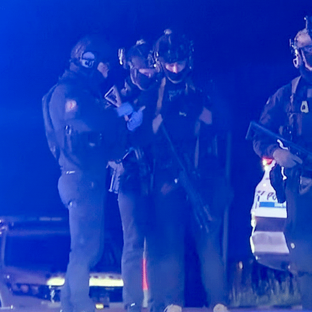 xa-sung-kinh-hoang-o-sydney-uc,-nghi-pham-ban-100-vien-dan