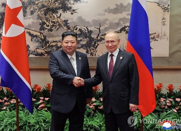 ong-kim-jong-un-gui-thu-chuc-mung-sinh-nhat-tong-thong-nga-putin